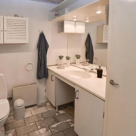 Ferienhaus Two-bedroom Holiday In Broager